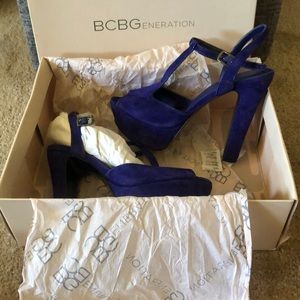 royal blue bcbg heels